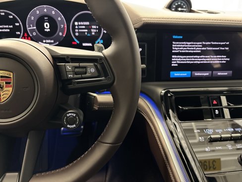 New 2025 Porsche Panamera 4 image 23
