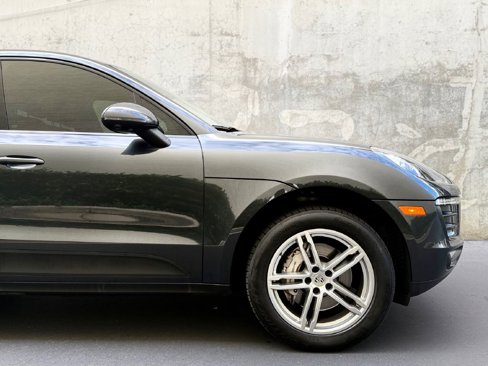 Used 2018 Porsche Macan S image 15