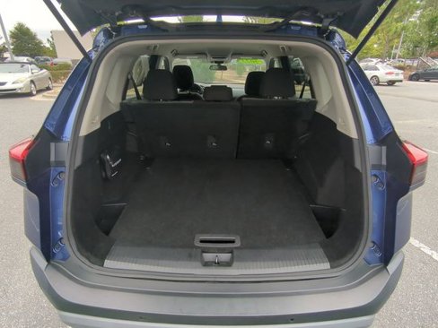 Used 2023 Nissan Rogue SV image 35