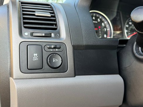 Used 2010 Honda CR-V LX image 24