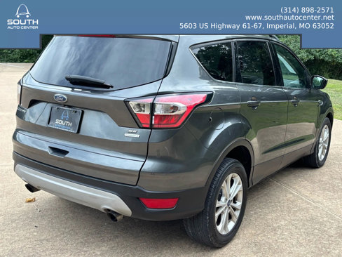 Used 2017 Ford Escape SE w/ Equipment Group 201A image 5