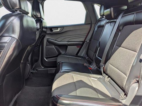 Used 2024 Ford Escape ST-Line image 18