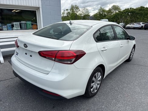 Used 2017 Kia Forte LX image 6
