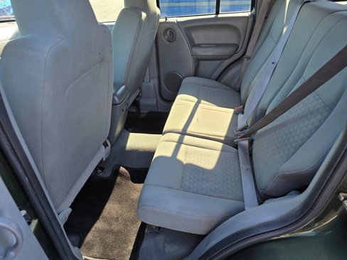 Used 2006 Jeep Liberty Sport image 15