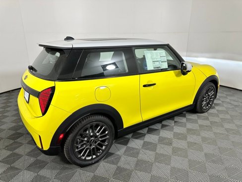 New 2025 MINI Cooper S image 4