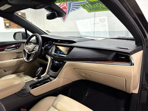 Used 2017 Cadillac XT5 Premium Luxury w/ Advanced Security Package image 25