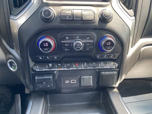 Used 2021 Chevrolet Silverado 2500 LTZ w/ LTZ Plus Package image 19