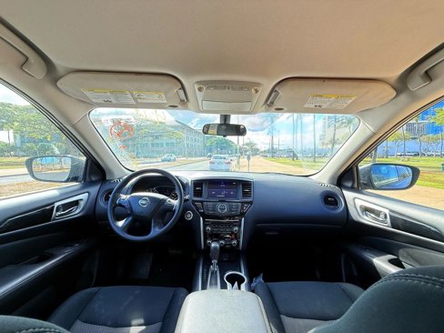 Used 2018 Nissan Pathfinder S image 10