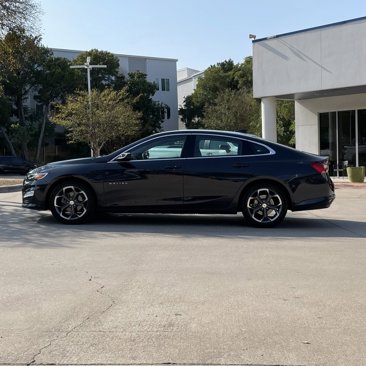 Used 2023 Chevrolet Malibu LT image 3