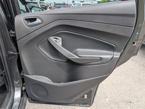 Used 2017 Ford Escape SE image 30