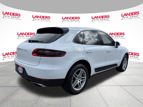 Used 2017 Porsche Macan image 3