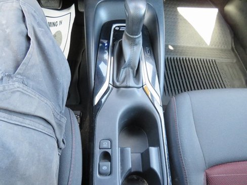 Used 2024 Toyota Corolla SE image 16
