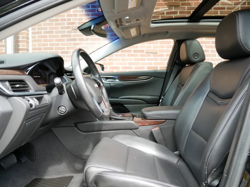 Used 2016 Cadillac XTS Luxury w/ Driver Awareness Package image 6