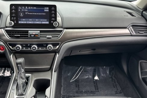 Used 2021 Honda Accord LX image 27