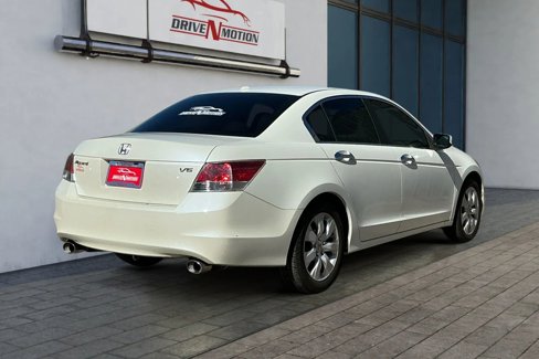 Used 2010 Honda Accord EX-L image 4