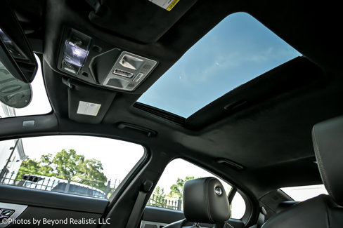 Used 2015 Jaguar XF Sport image 28