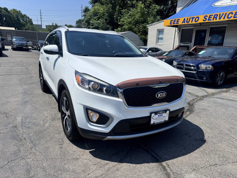Used 2018 Kia Sorento EX image 2