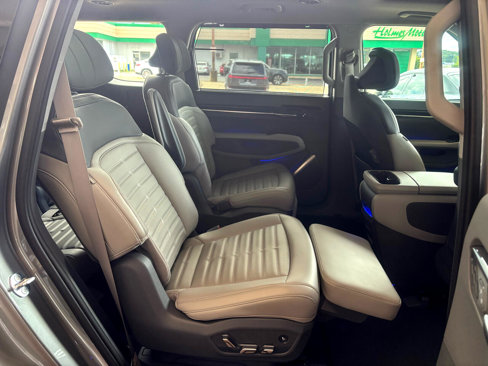 Used 2024 Kia EV9 Land image 30