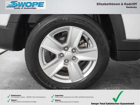 Used 2022 Jeep Compass Latitude image 33