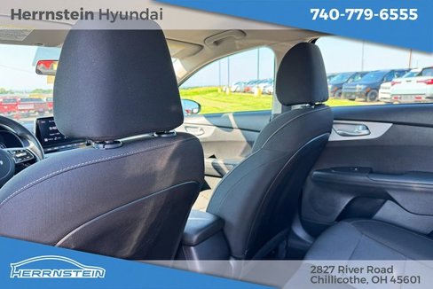 Used 2023 Kia Forte LXS image 22