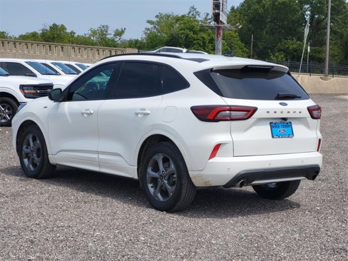 Used 2023 Ford Escape ST-Line w/ Tech Pack #1 image 4