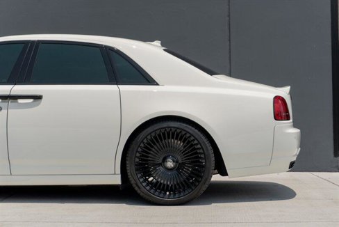 Used 2012 Rolls-Royce Ghost image 19