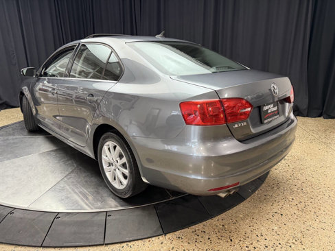 Used 2013 Volkswagen Jetta SE image 9