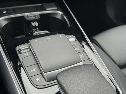 Certified 2022 Mercedes-Benz GLA 250 4MATIC image 30