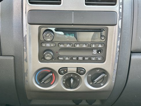 Used 2004 Chevrolet Colorado LS image 26
