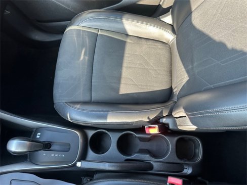 Used 2018 Chevrolet Trax LT w/ LT Convenience Package image 23