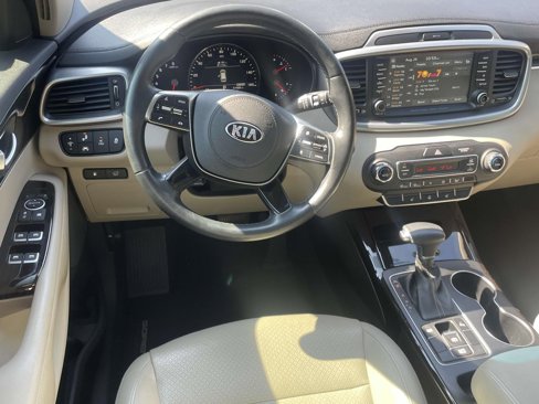 Used 2019 Kia Sorento EX w/ EX Touring Package image 13