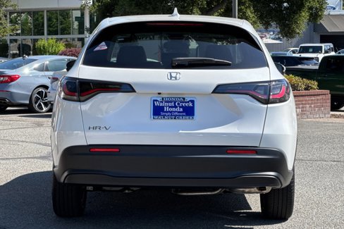 New 2026 Honda HR-V LX image 5