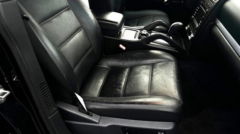 Used 2010 Porsche Cayenne image 39