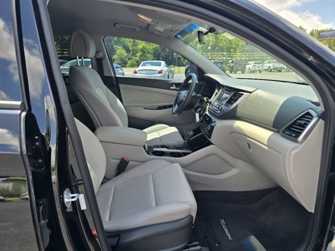 Used 2018 Hyundai Tucson SE image 13