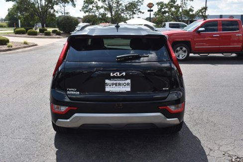 Used 2023 Kia Niro EX Touring image 6