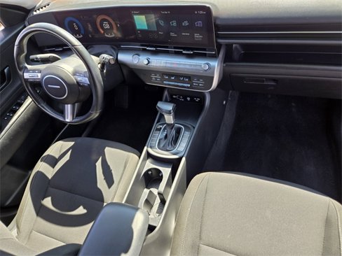 Used 2024 Hyundai Kona SEL image 17