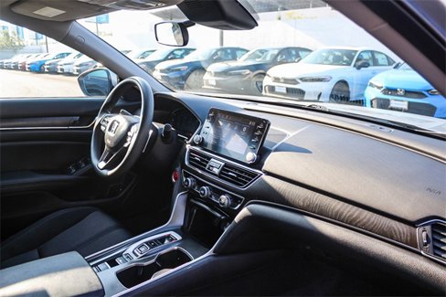 Used 2020 Honda Accord EX image 23