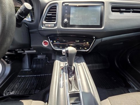 Used 2019 Honda HR-V EX image 29
