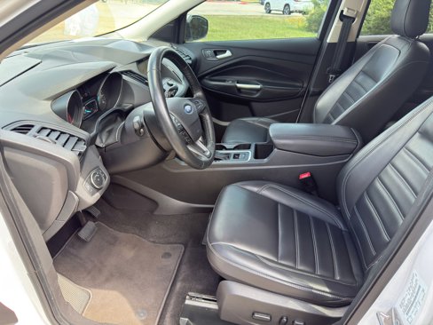 Used 2019 Ford Escape SEL image 5
