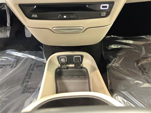 Used 2017 Chrysler Pacifica Touring-L Plus image 13