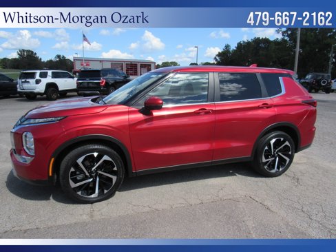Used 2023 Mitsubishi Outlander SE image 4