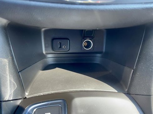 Used 2018 Chevrolet Equinox LT image 26