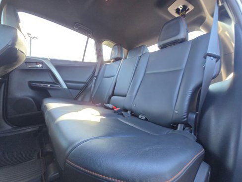 Used 2017 Toyota RAV4 SE image 20