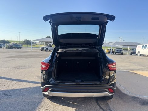 Used 2024 Chevrolet Trax LT w/ Driver Confidence Package image 6