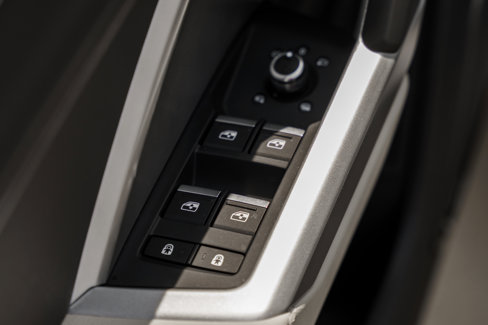 Certified 2025 Audi Q3 2.0T Premium Plus image 23