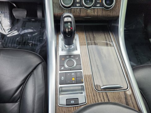 Used 2016 Land Rover Range Rover Sport HSE image 16