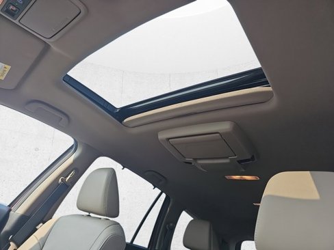 Used 2021 Honda Pilot Touring image 34