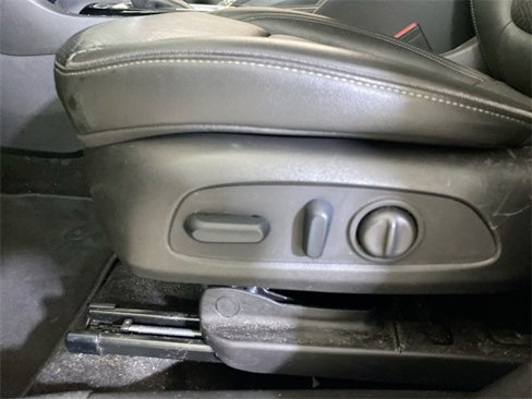 Used 2023 Buick Encore GX Essence image 25