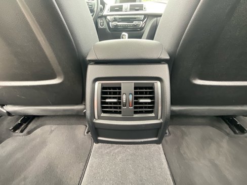 Used 2016 BMW 320i Sedan image 33