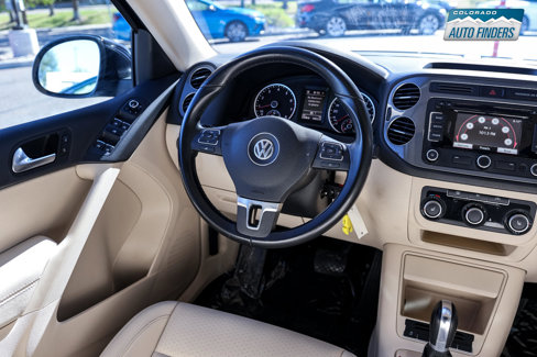Used 2012 Volkswagen Tiguan SE image 17
